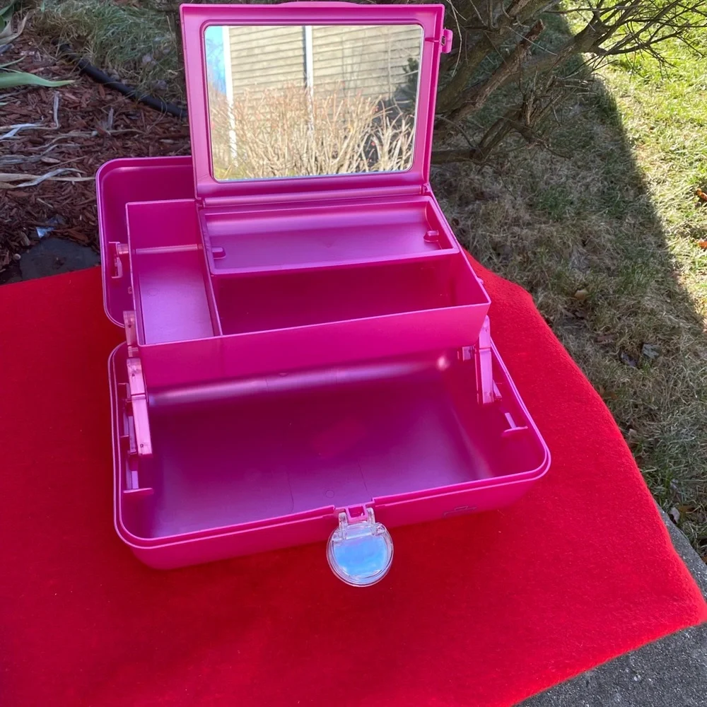 Caboodles pink organizer brand new with handle